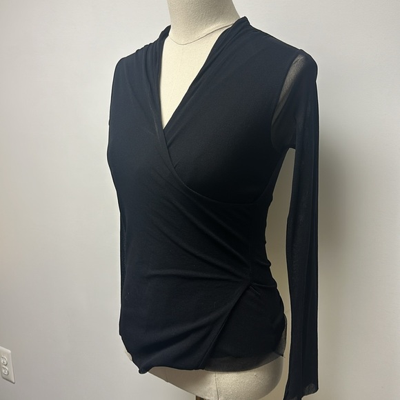 100% Nylon Long Sleeve Top - Picture 5 of 9